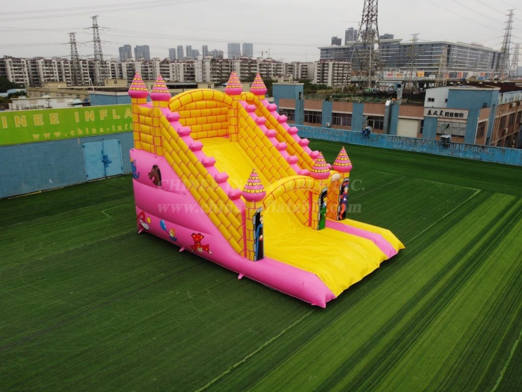 T8-774 Castle Inflatable Slide