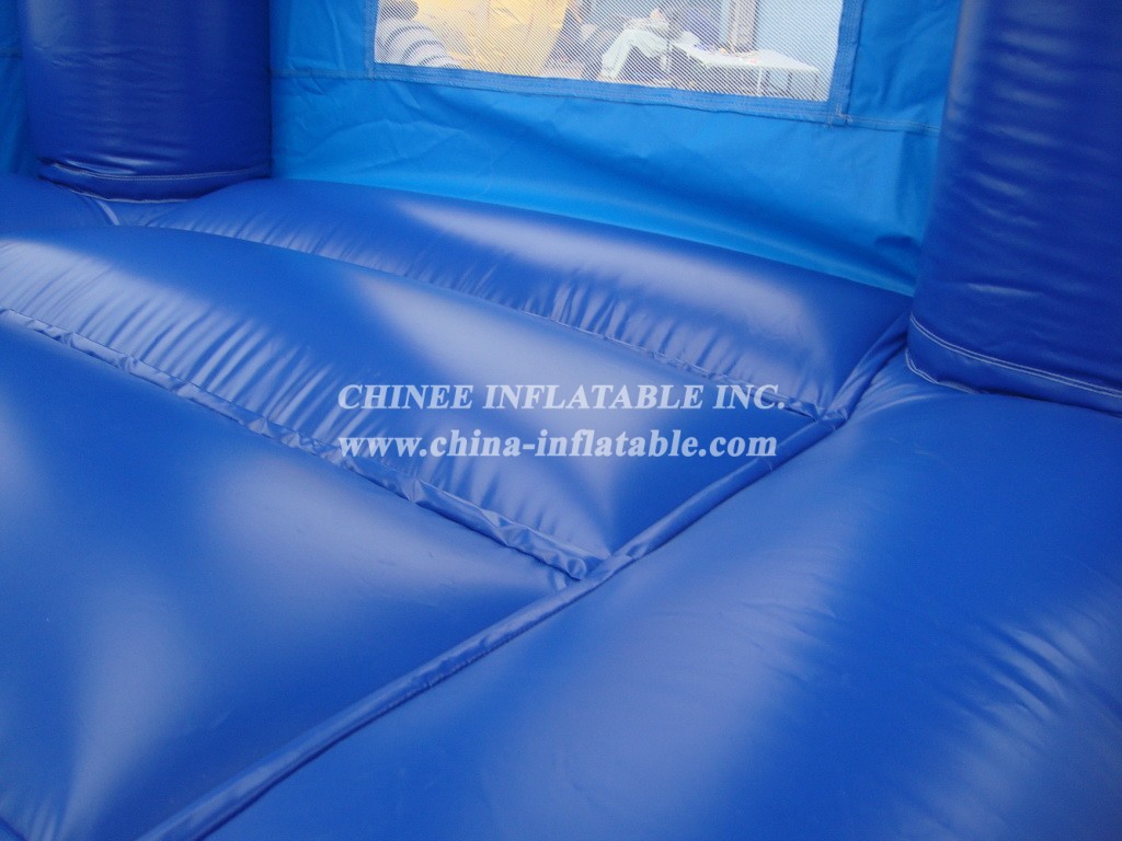 T2-679 Pirates Inflatable Bouncers