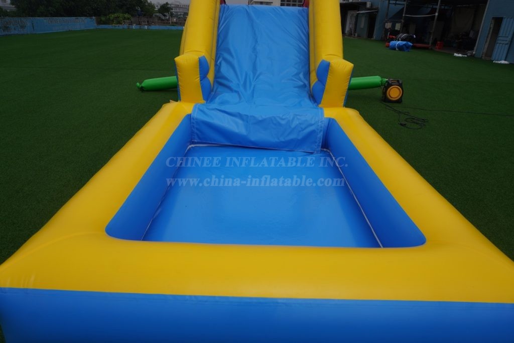 T8-4400 Inflatable Kids’ Water Slide